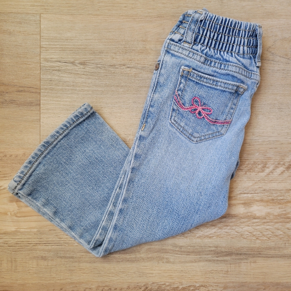 S O LDVintage OshKosh B'gosh Light Blue Jeans with Pink Bow Accent